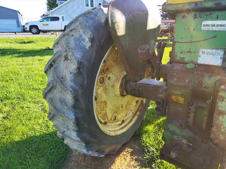 john-deere-630-image-21