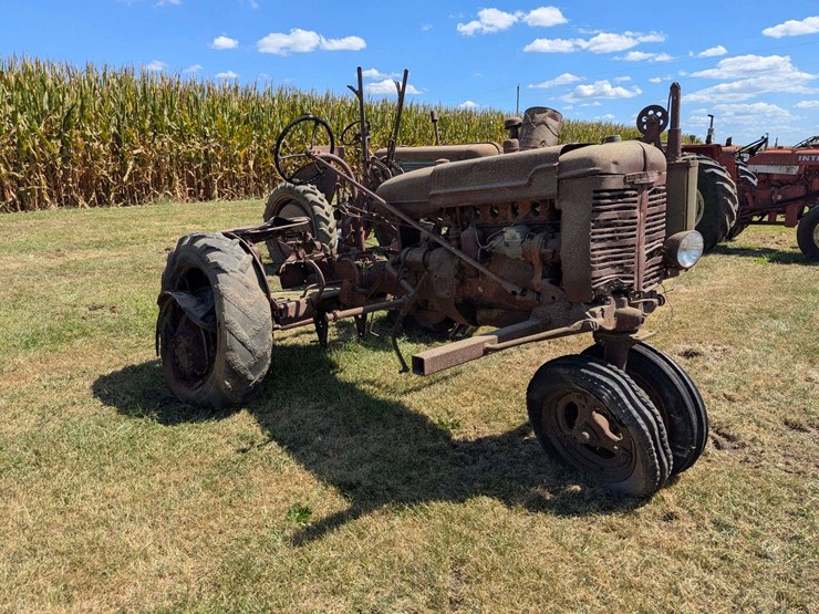 farmall-b-image-14