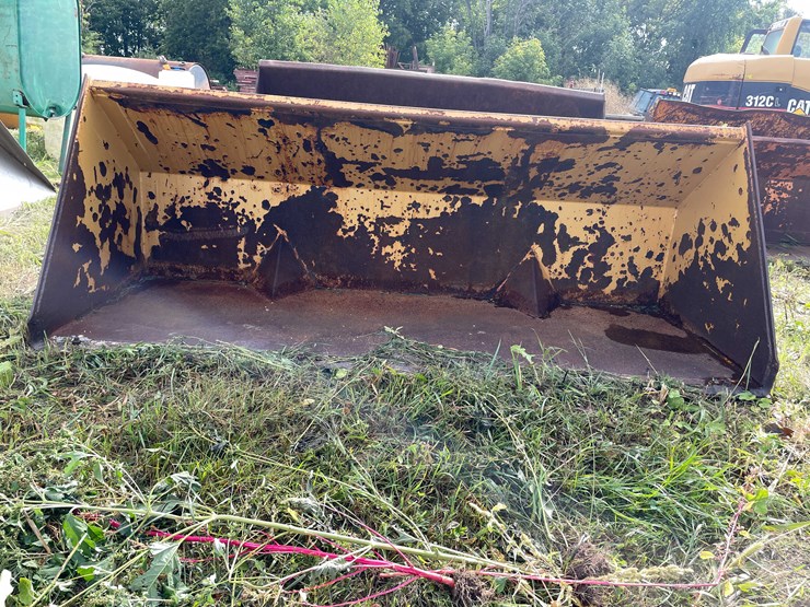 #1286-•-front-loader-bucket-attachment-image-2