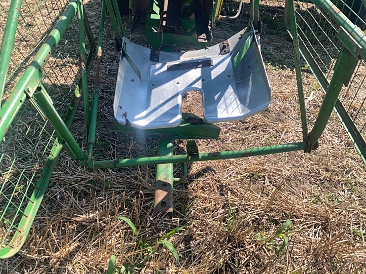 john-deere-328-image-22