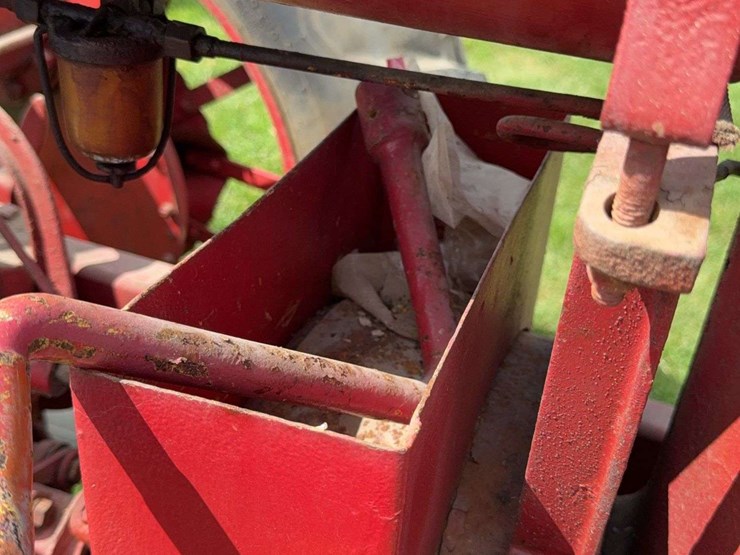 farmall-f-20-image-91