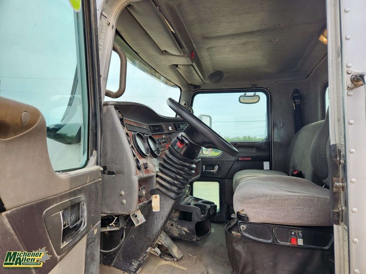 2009-kenworth-t370-image-25
