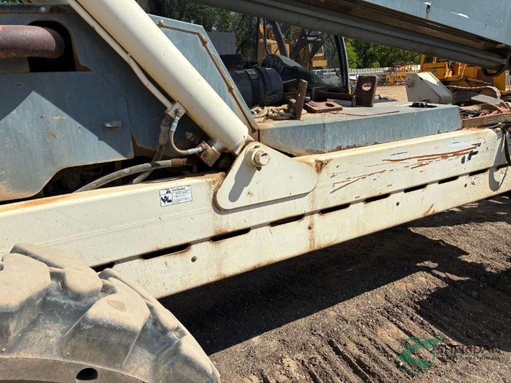 terex-th844c-image-22
