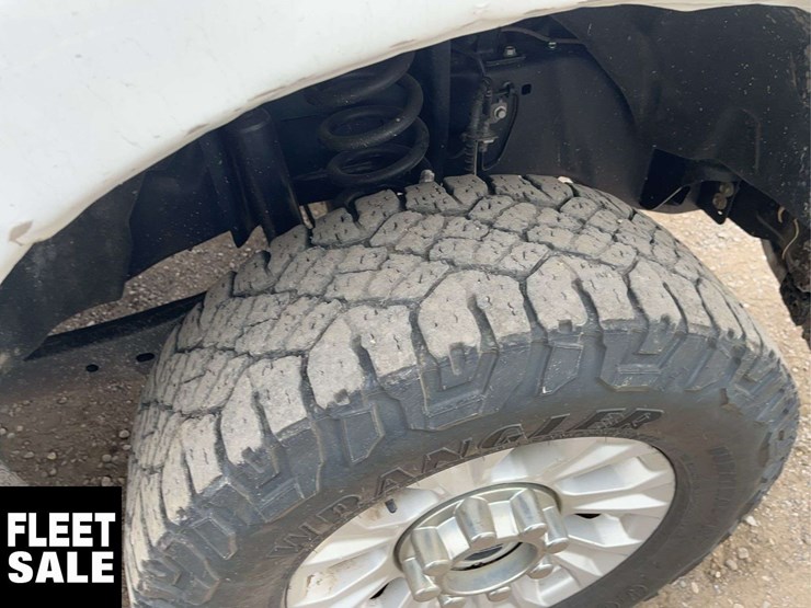 2020-ford-f350-image-8