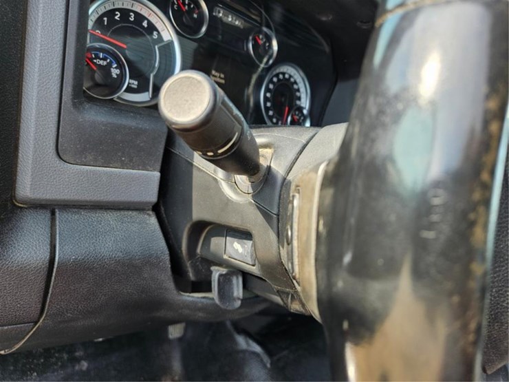 2017-dodge-ram-5500-image-42