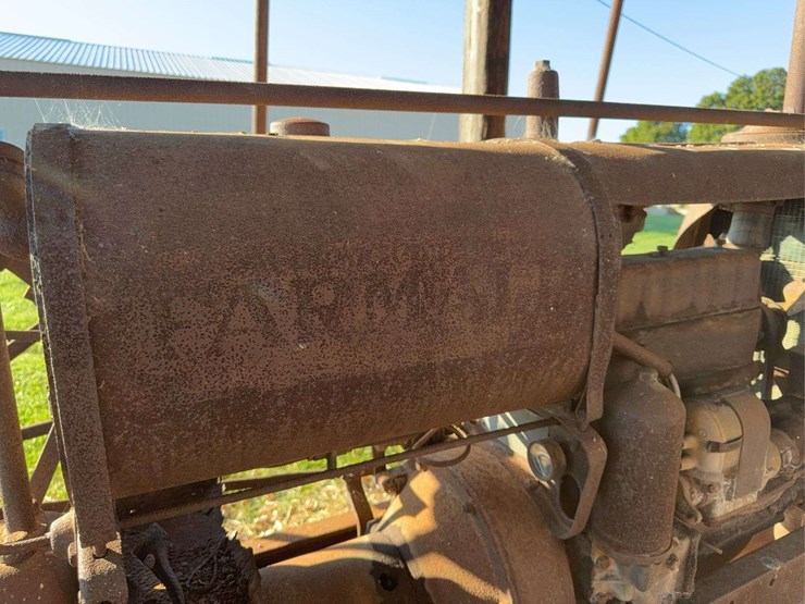 farmall-f-12-image-31