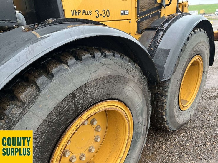 2015-caterpillar-160m-awd-image-22