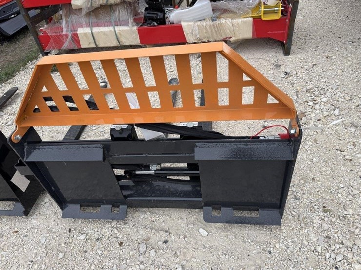 wolverine,-pfa-11-3300g,-hydraulic-pallet-forks.-image-3