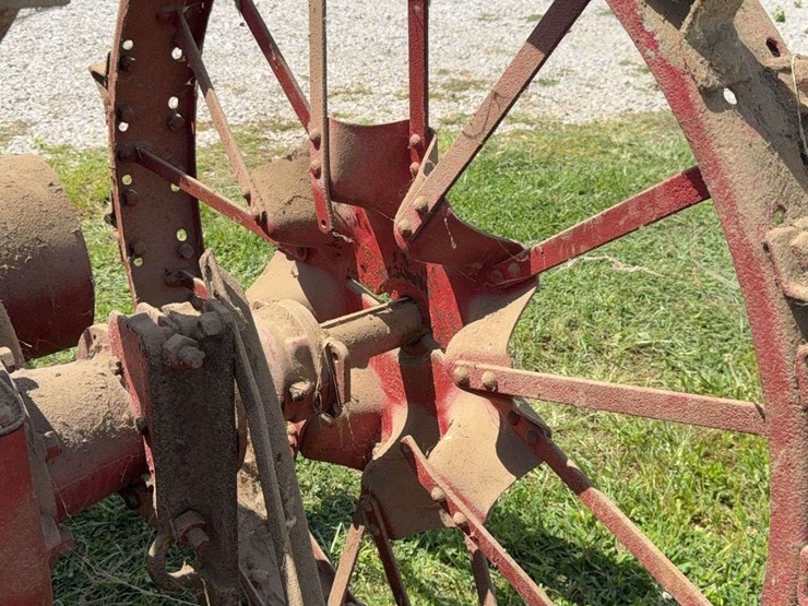 farmall-f-12-image-14