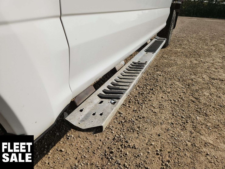 2018-ford-f350-image-32