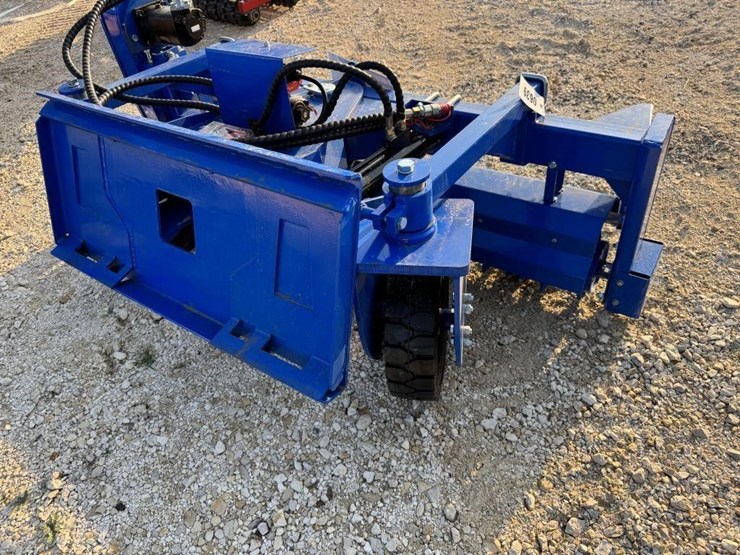 agrotk,-model:-ssscr72,-skid-steer-soil-image-1