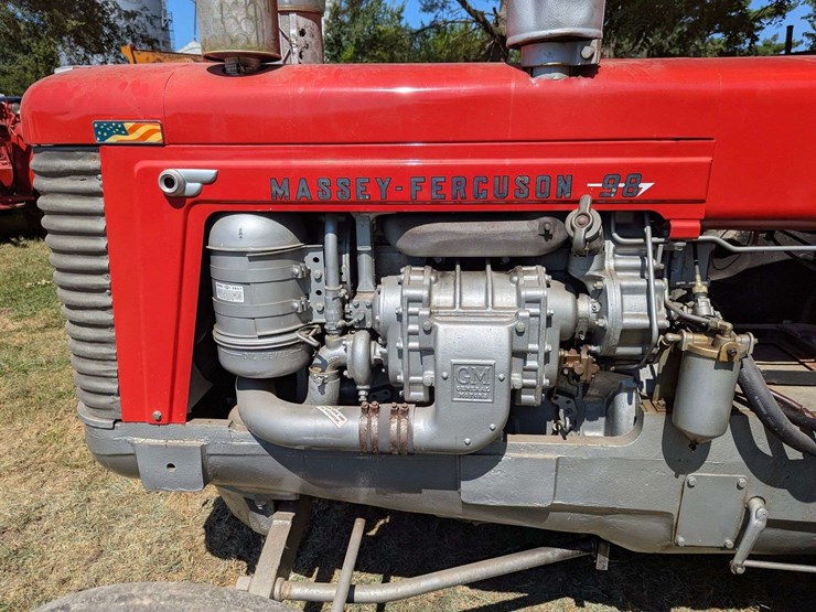 massey-ferguson-98-image-14