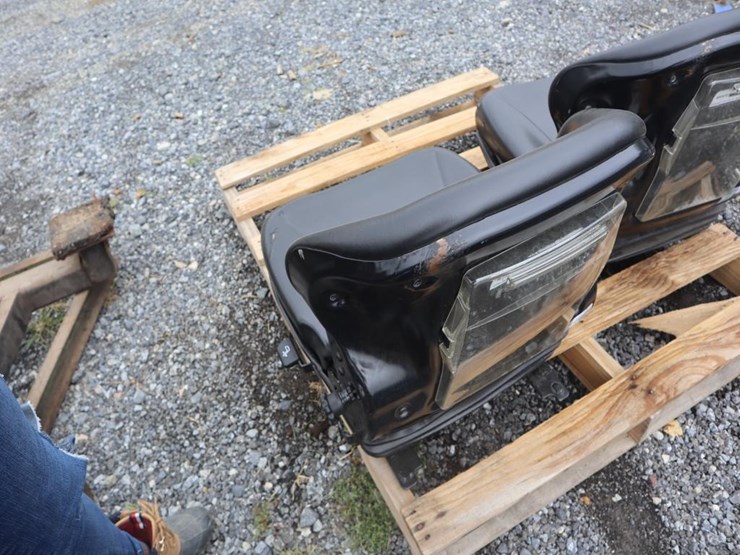 tractor-seat-image-4