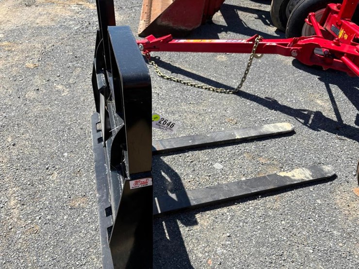kivel-48in-pallet-fork-attachment-image-1