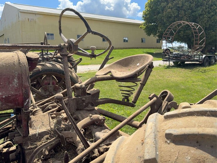 farmall-f-20-image-59