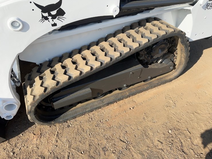 2017-bobcat-t450-image-16
