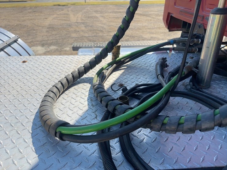 2003-mack-granite-cv713-image-19