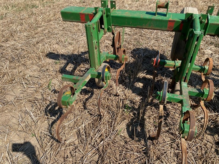 brillion-8-x-36”-row-cultivator-image-11