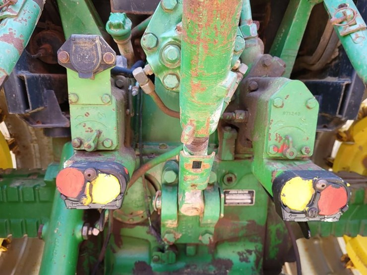 john-deere-4650-image-33
