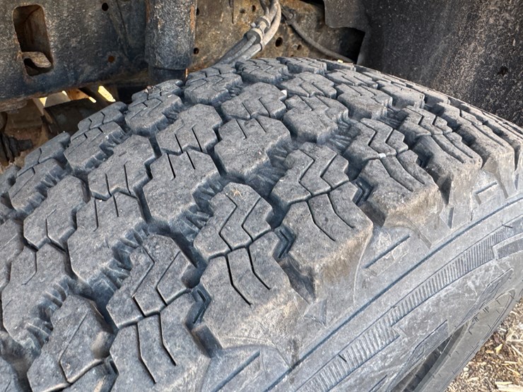 2003-ford-f250-xl-image-10