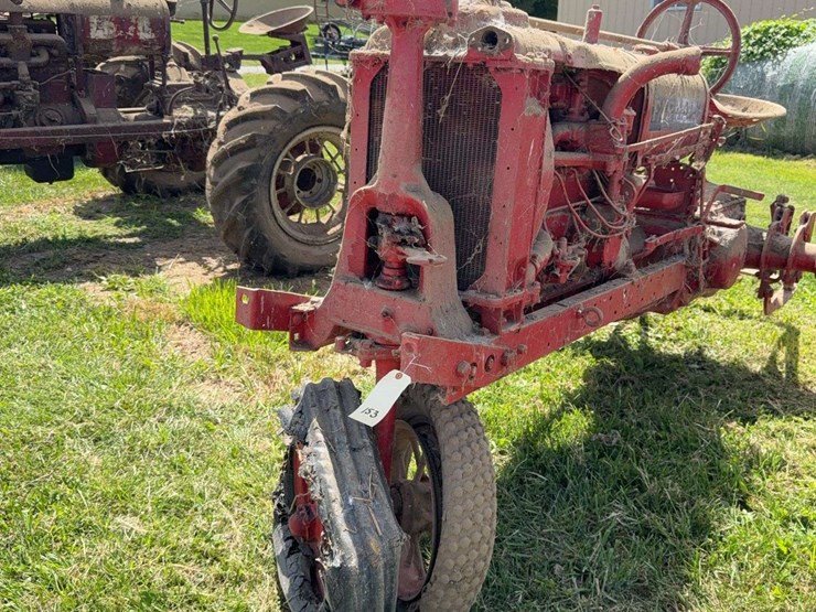 farmall-f-12-image-11