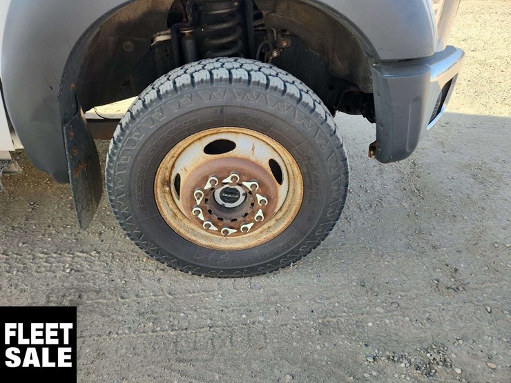 2016-ford-f550-image-32