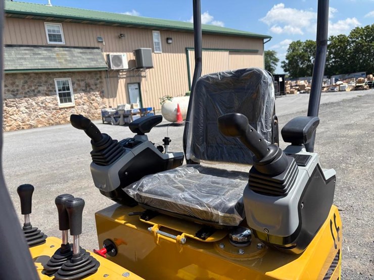mx12rx-excavator-image-10