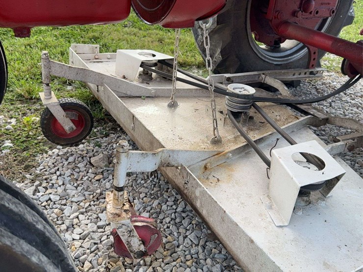 farmall-140-with-belly-mower-image-76