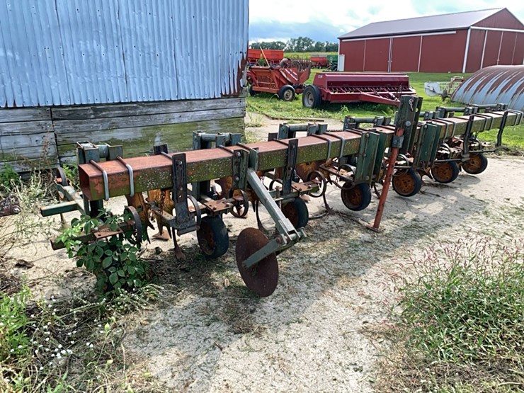 brillion-cultivator-image-1