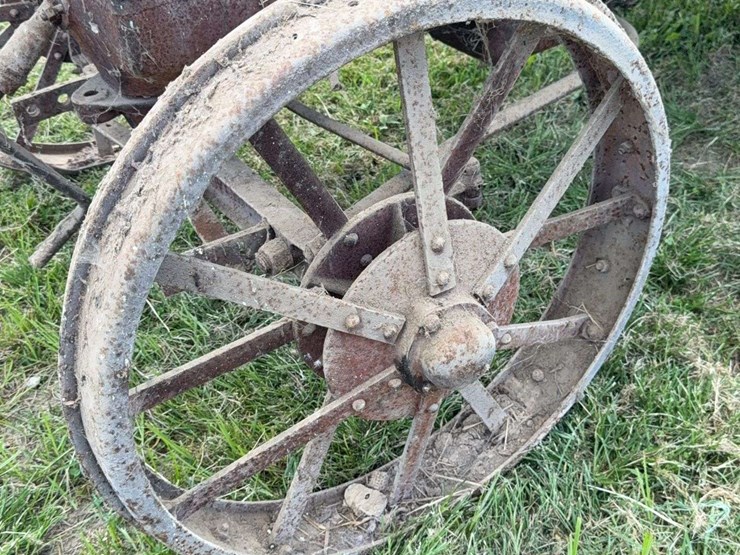 mccormick-deering-10-20-image-18