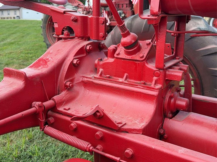 farmall-f-20-image-77