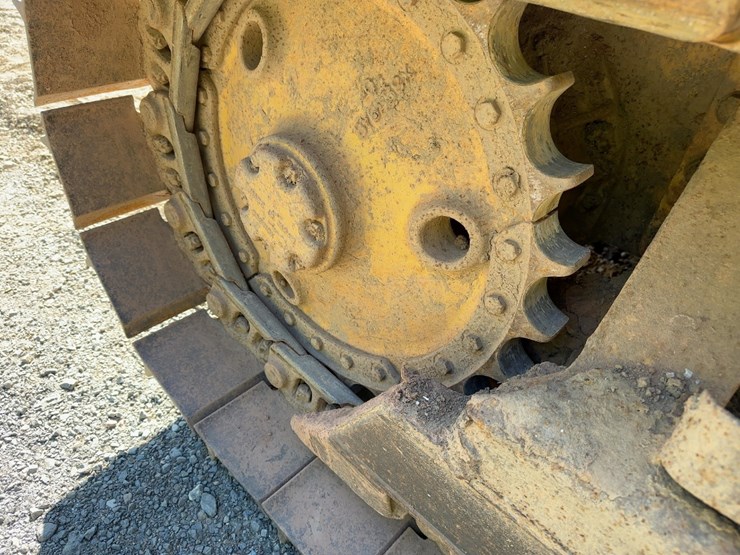 1996-caterpillar-d3c-xl-image-19
