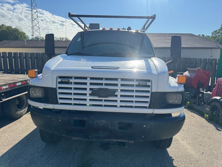 #2802-•-2005-chevrolet-c4500-service-truck-(twin-lakes,-wi)-(has-il-title)-image-2