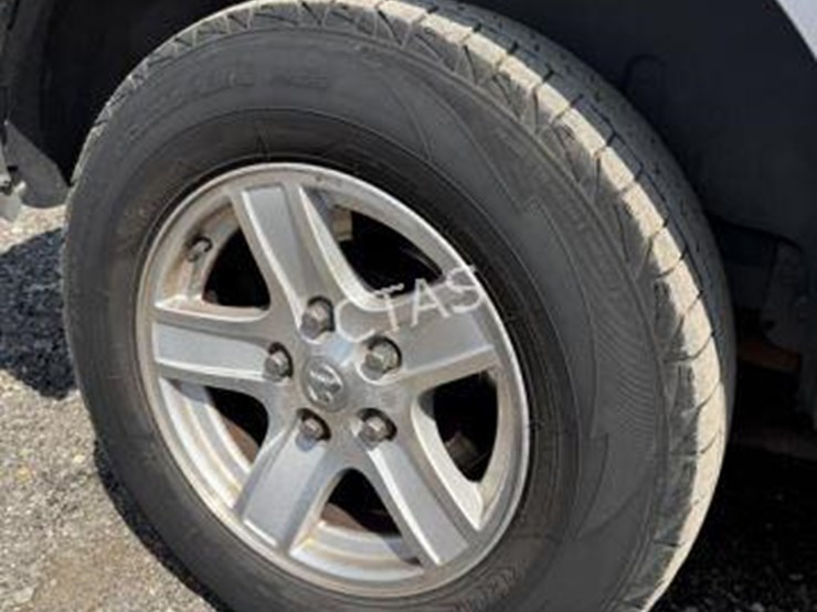 2005-dodge-durango-image-8