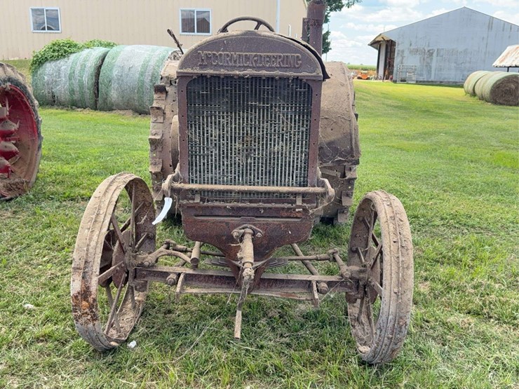 mccormick-deering-10-20-image-12