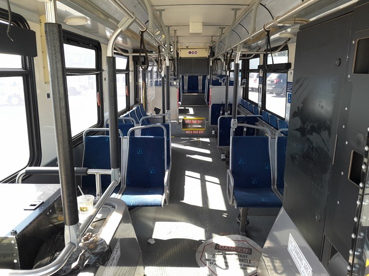 new-flyer-bus-image-6