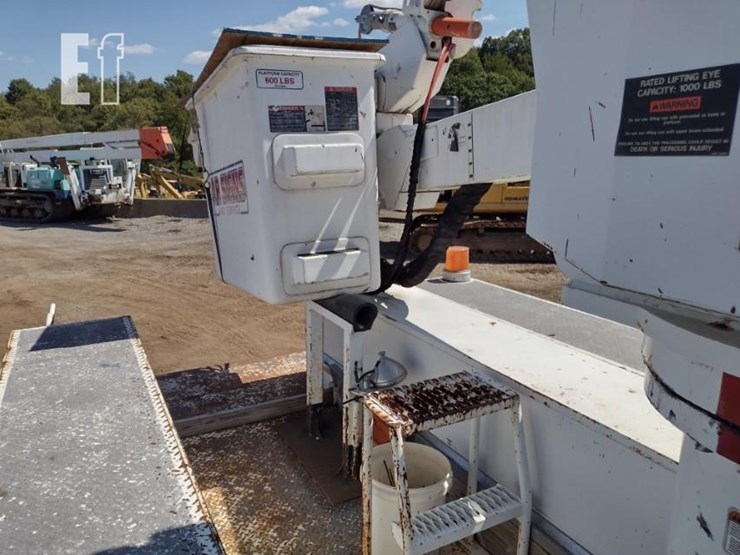 2008-international-durastar-4300-image-37