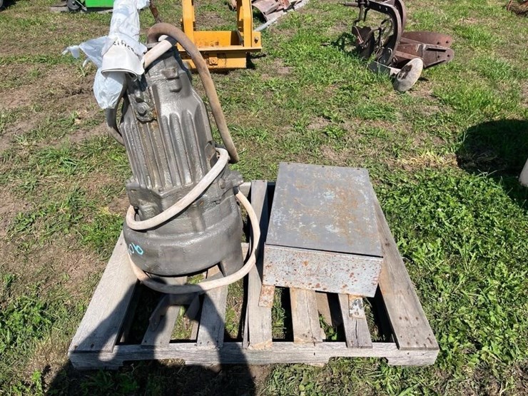 heavy-duty-grinder-pump-image-2