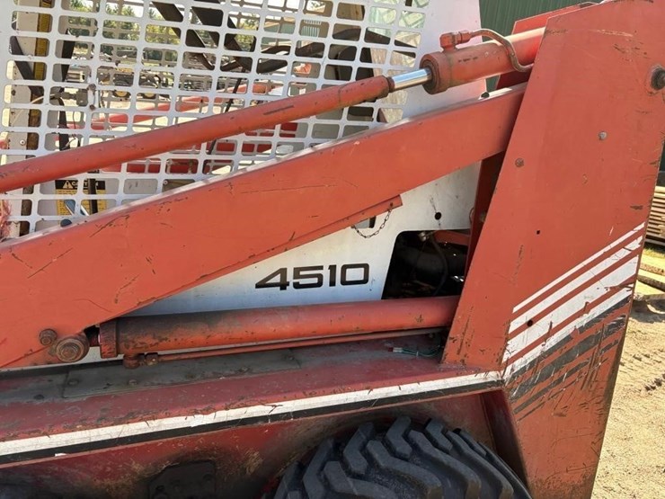 gehl-4510-image-8