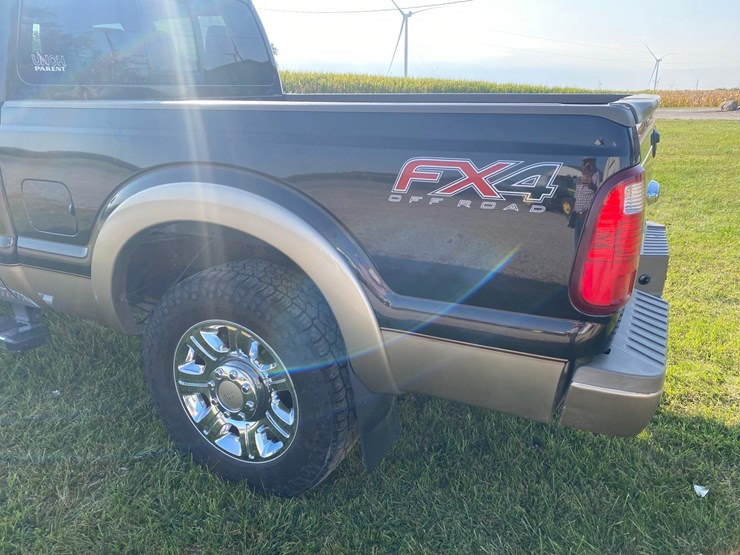 2013-ford-f250-king-ranch-image-16