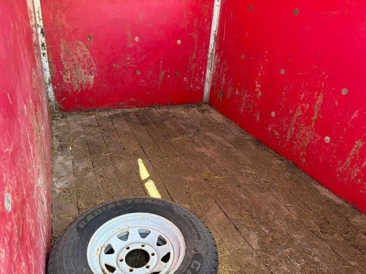 h&s-10'-livestock-trailer-image-5