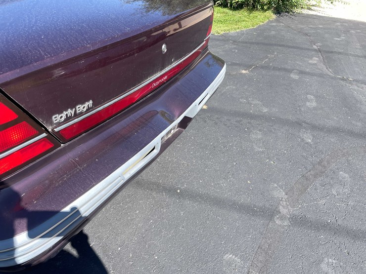 #3290-•-1994-oldsmobile-eighty-eight-(has-wi-title)-(kingston,-wi)-image-17