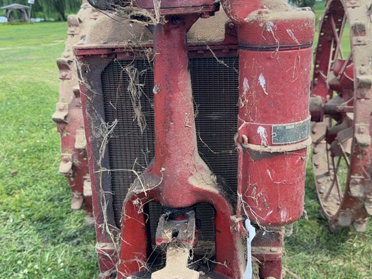 farmall-f-12-image-32