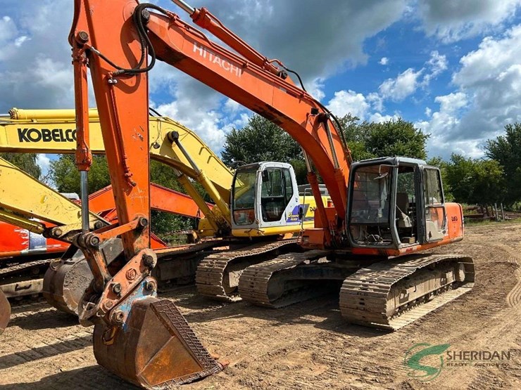 hitachi-ex200-lc-image-1