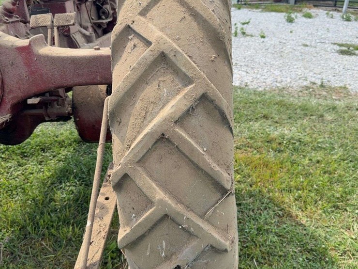farmall-f-20-image-26