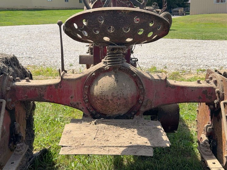 farmall-f-20-image-27