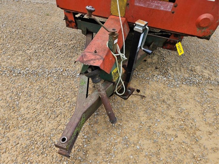 #149-•-new-idea-manure-spreader-image-10