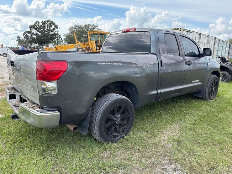 2008-toyota-tundra-image-3