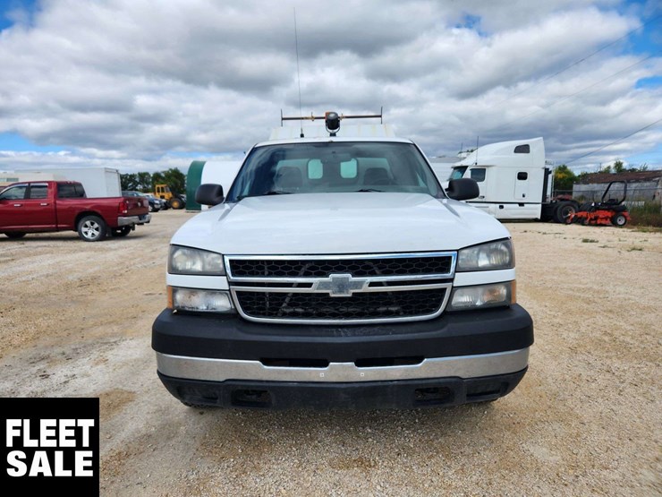 2007-chevrolet-silverado-2500hd-image-11