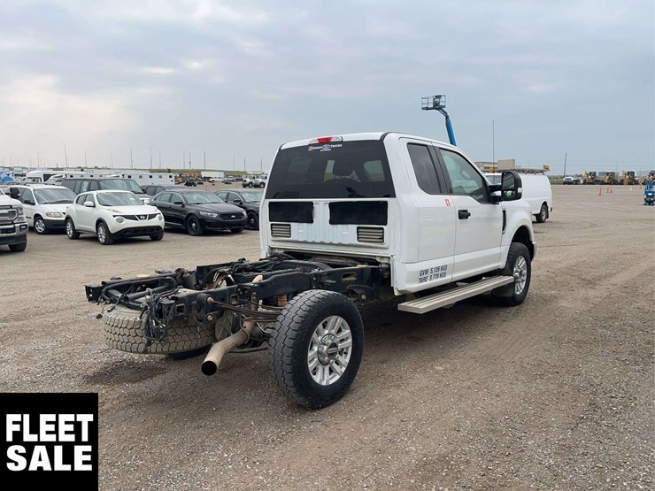 2018-ford-f350-image-3